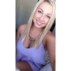 Meet your Posher, Carissa